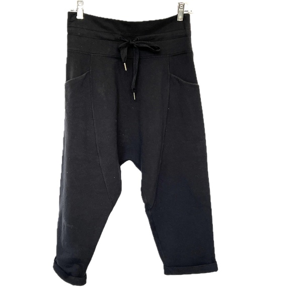 Lululemon Crop Joggers Black Size 6 Drawstring Drop Crotch Harem Yoga Cotton Bld - Picture 1 of 7